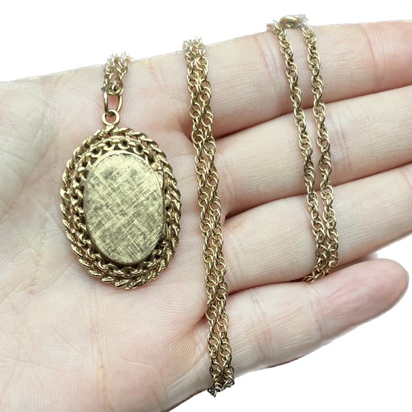 Antique SOLID 10K GOLD LOCKET with SOLID 14K GOLD rope chain - 0.6 mm. - Picture 2 of 4